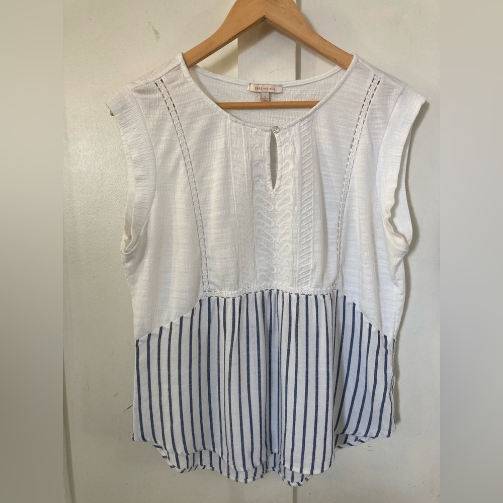 SKIES are blue blouse keyhole striped two toned Large